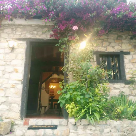 Casa Guelin